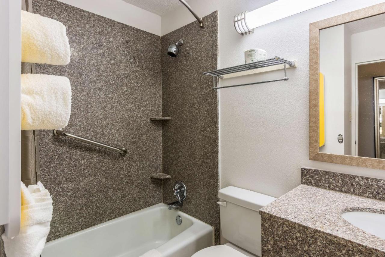 Motel 6-Petersburg, Va - Fort Lee エクステリア 写真